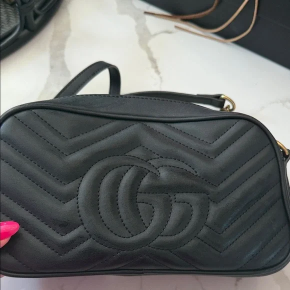 Black Quilted Crossbody Bag - Picture 6 of 7